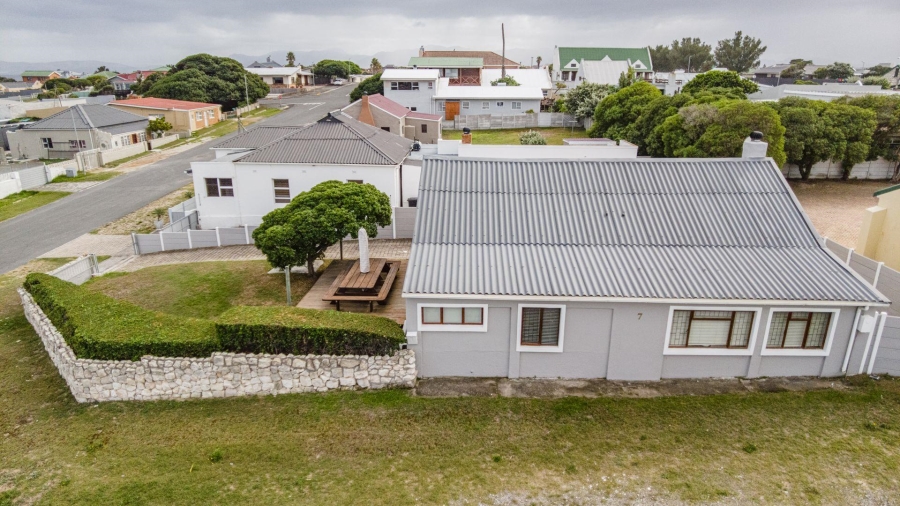 3 Bedroom Property for Sale in Gansbaai Central Western Cape